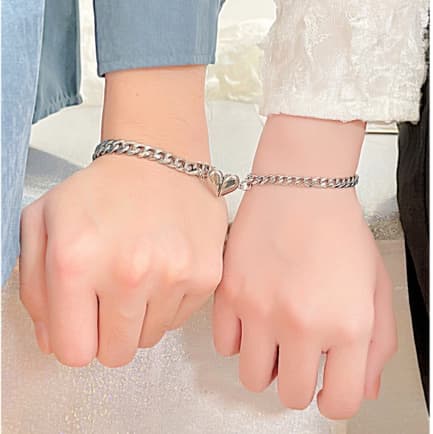 シルバーチェーンハートペアブレスレット