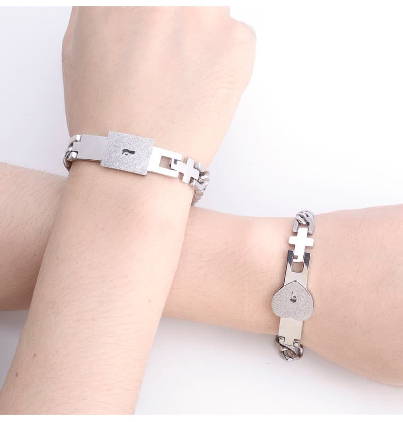 ペアブレスレット 鍵と錠 チタンブレスレット