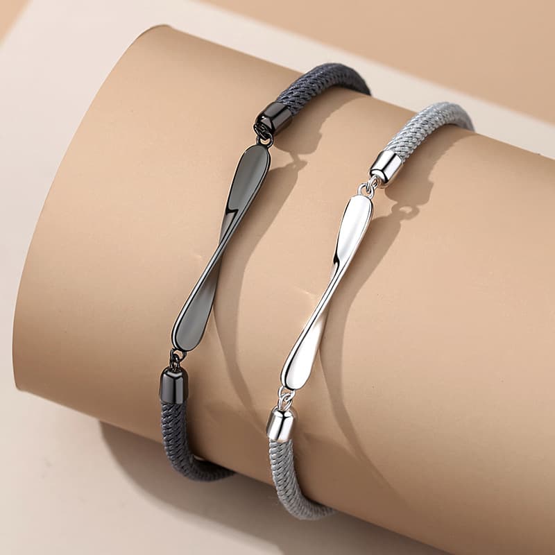 ウェーブツイストペアブレスレット